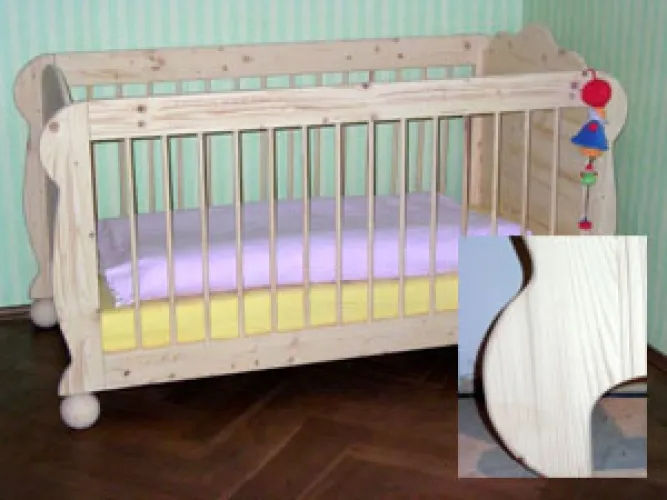 Babybett Tischler